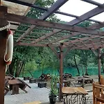 مكان تخييم Autocamp Aqualand *